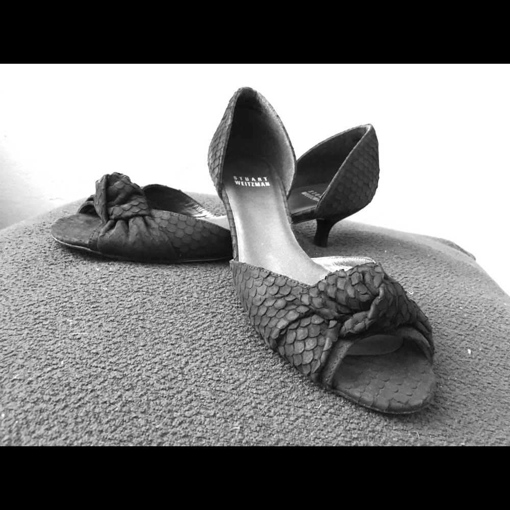 Stuart Weitzman Kitten Heals